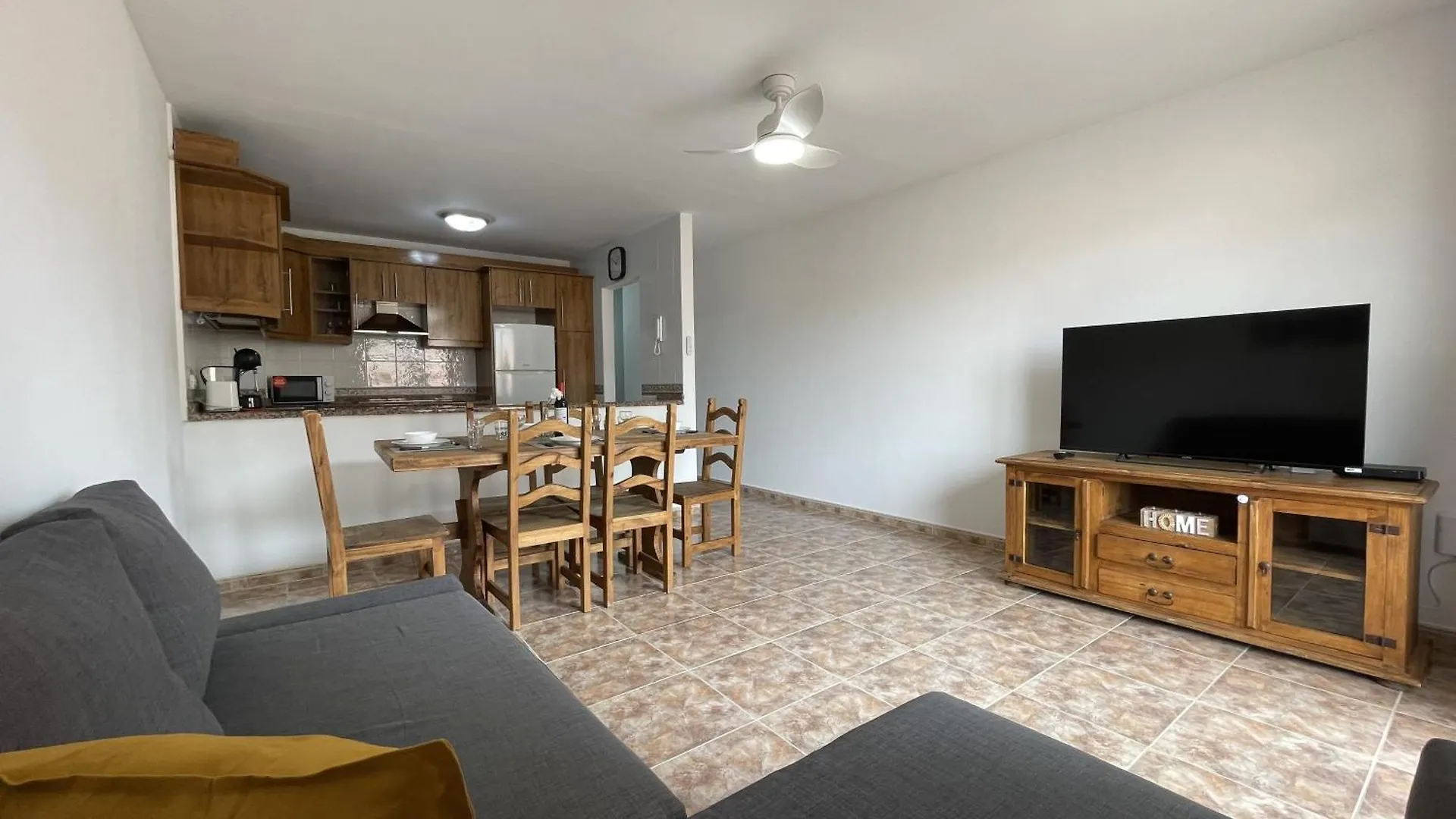 Markethome Guaza Cozy 2Br Near Airport 0*,